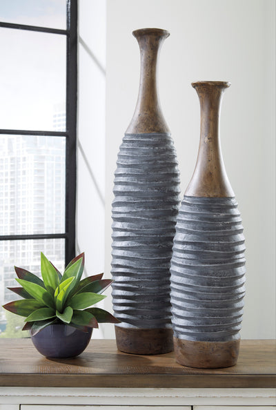 BLAYZE Vase (Set of 2) - Diamond Furniture
