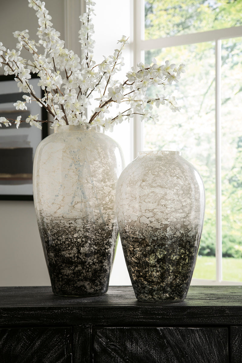 Mirielle Vase - Diamond Furniture