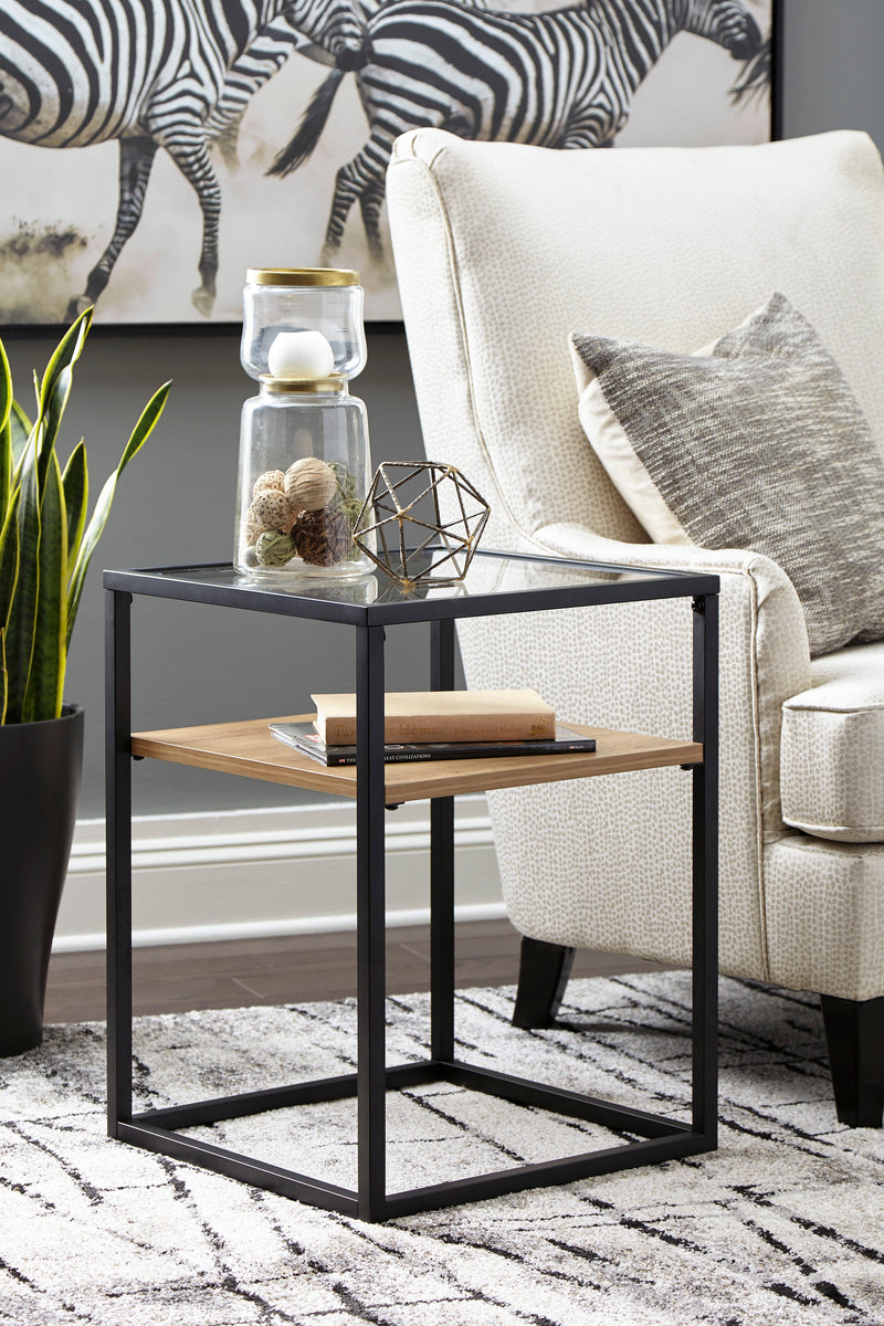 Harrelburg Accent Table - Diamond Furniture