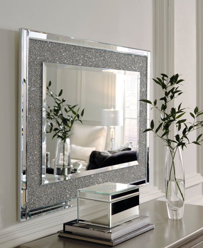Kingsleigh Accent Mirror - Diamond Furniture