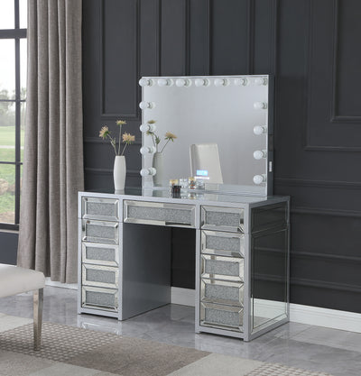 V450 - Vanity Set