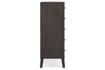 Piperton Chest of Drawers