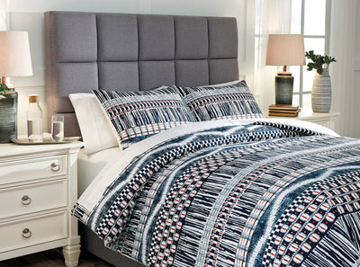 Shilliam 3-Piece Queen Comforter Set - Diamond Furniture