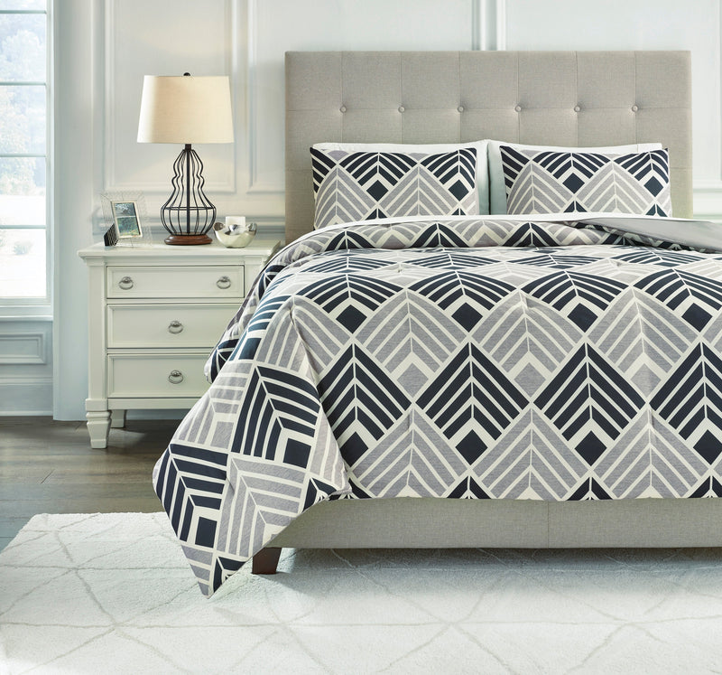Ellowyn Queen Comforter Set - Diamond Furniture
